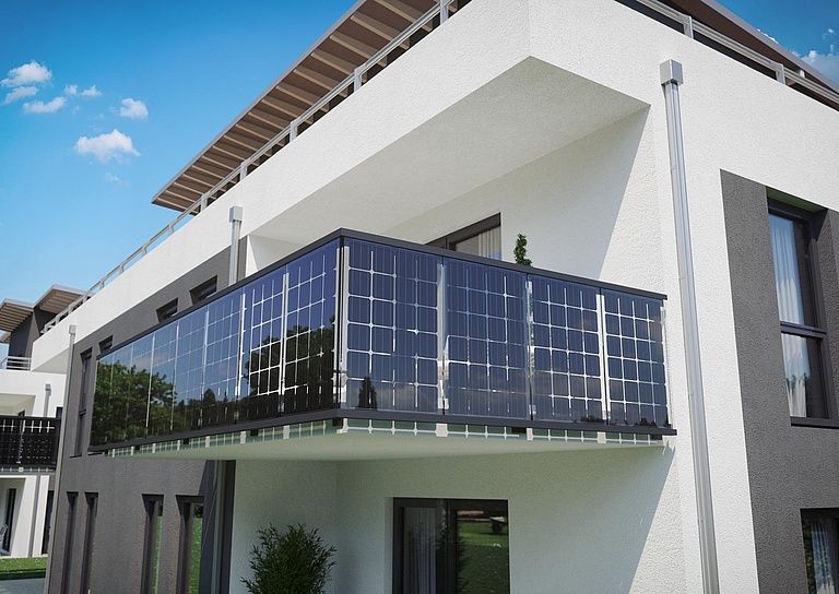 Balkon güneş paneli ile elektrik üretimi